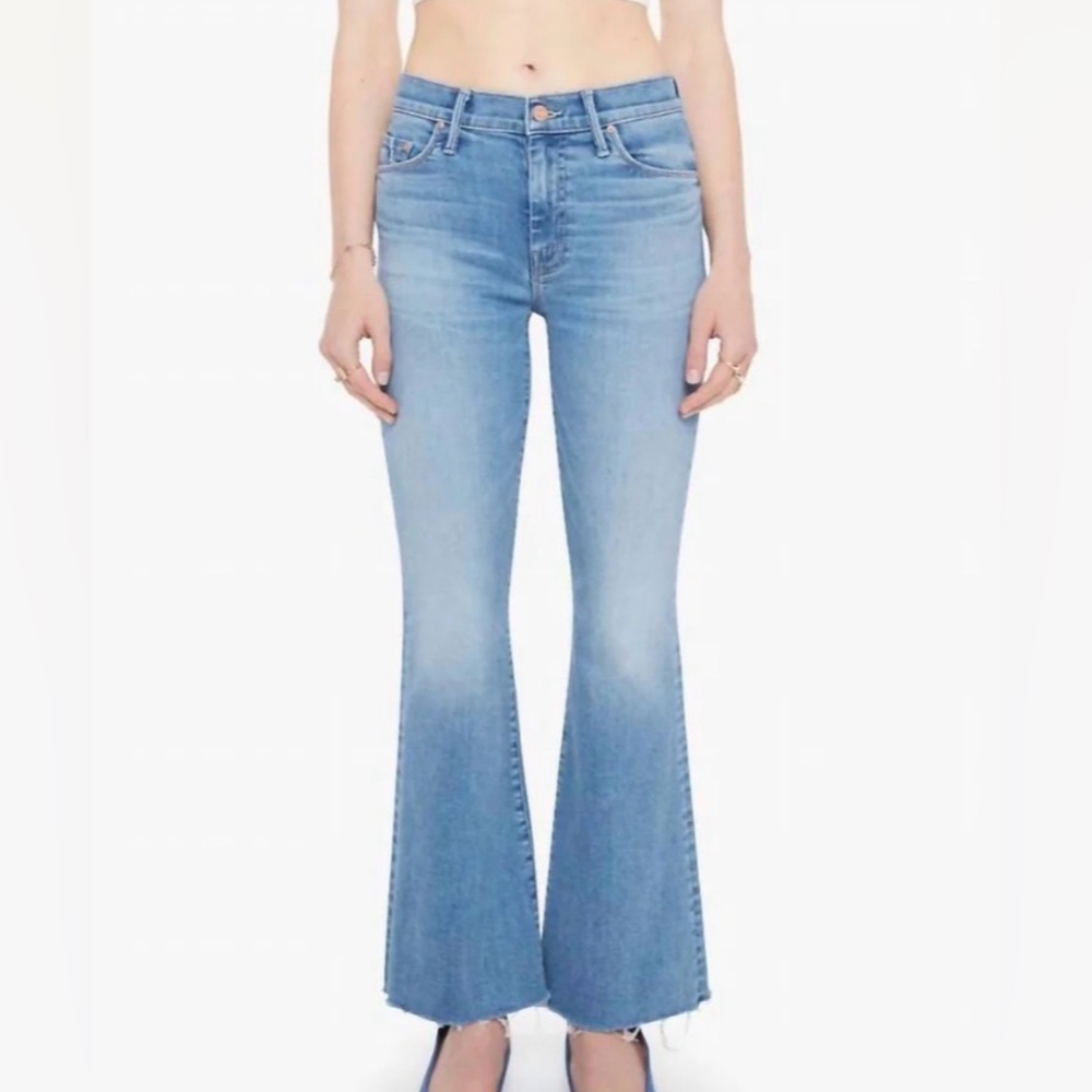 MOTHER The Weekender Fray Jeans - Flare - Mid-rise